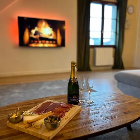 Le Gatsby - Cosy Flat Hyper-Centre Senlis Apartment Senlis  Exterior photo