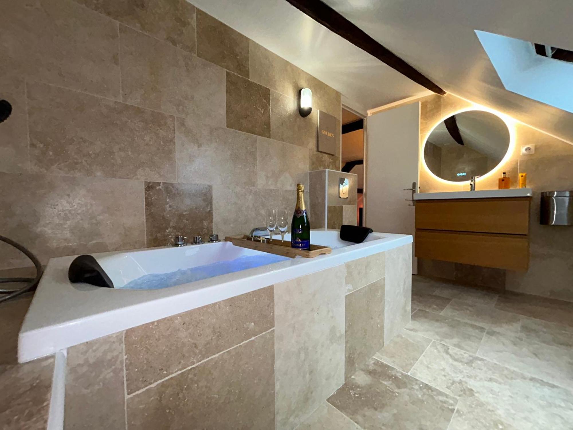 Le Gatsby - Cosy Flat Hyper-centre Senlis Apartment *